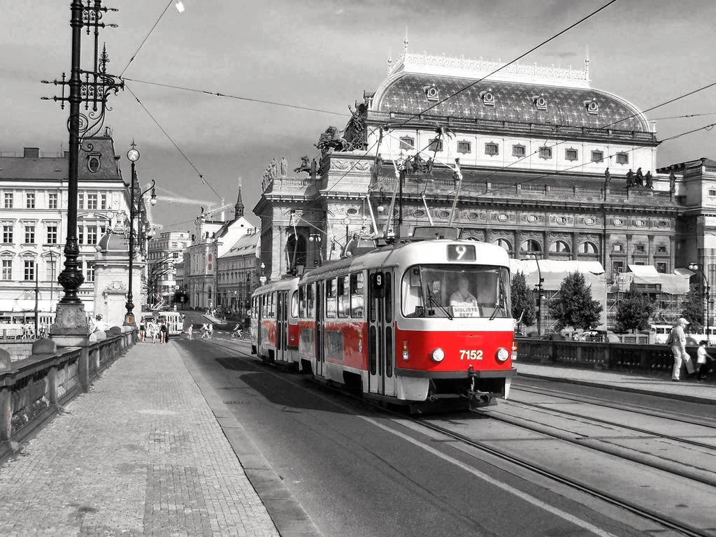 Old Town Apartments Прага Екстериор снимка